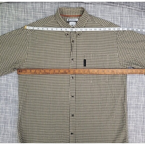 Columbia Rugged Button Down Shirt Mid-Weight Outdoor Tan Black Plaid Men's L - Picture 6 of 15